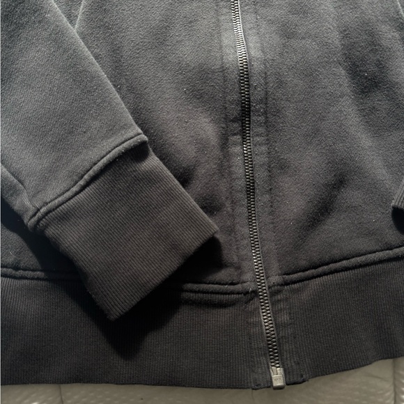 Lululemon full zip Scuba - Picture 3 of 6